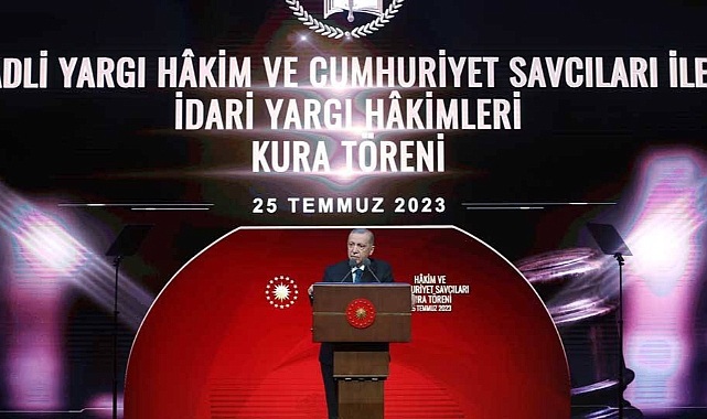 Erdoğan yargı eleştirilerini hedef aldı, yeni anayasa mesajı verdi