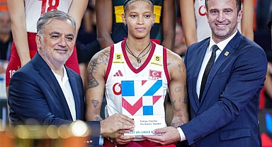 Melissa Vargas'ın annesini görenler şaştı kaldı