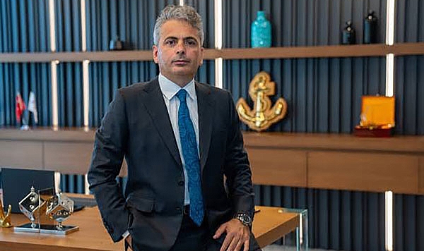  Erol Demirbaş Cumhuriyet Tarihinin En Büyük Fon Vurgununda Yakayı Ele Verdi! Geçmişi Karlov Suikastı ve FETÖ İddialarıyla Doluydu...
